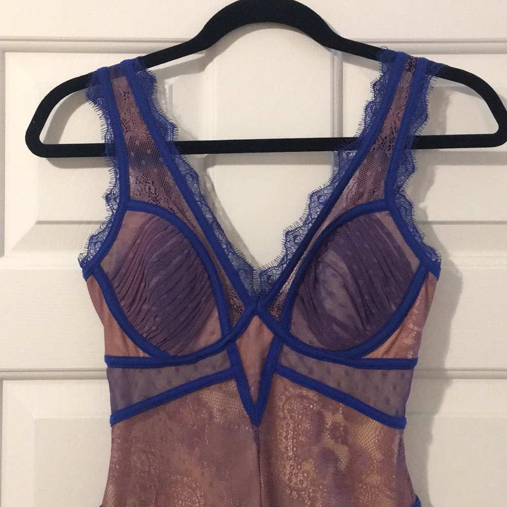 Bebe dress